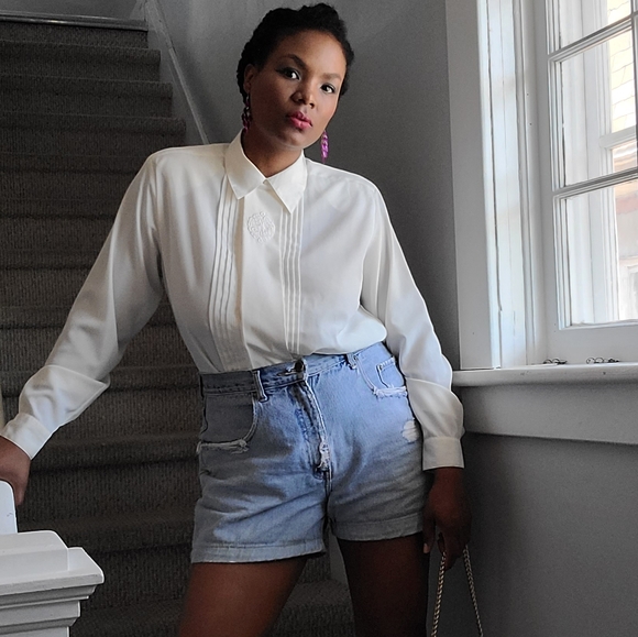 VTG DESTROYED JEAN SHORT, LIGHT WASH, XL - Picture 10 of 12